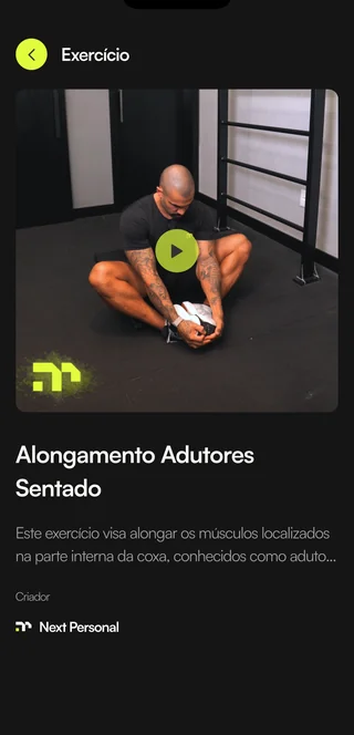 Tela de exercício de alongamento com vídeo de execução no app do aluno