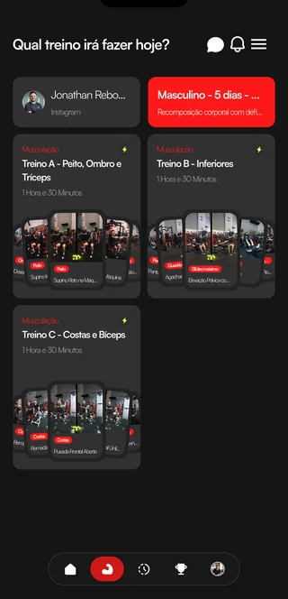 O mesmo app com logo e cores personalizadas por um coach, lista de treinos